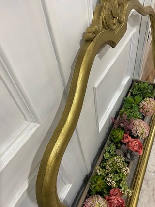 Marco de espejo  antiguo dorado