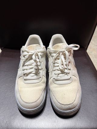Nike Air Force 1 07 LV8 Talla 42.5 Beige/Blanco
