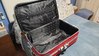 Maleta Grande de Viaje Roja 77cm