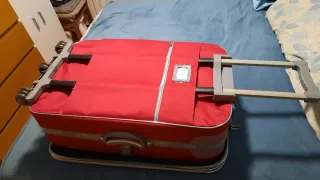 Maleta Grande de Viaje Roja 77cm