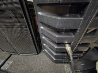 Altavoces FBT Negros