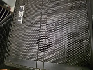 Altavoces FBT Negros