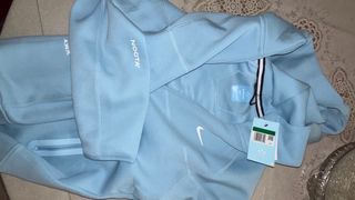 Chándal Nike NOCTA Azul
hay más tallas 