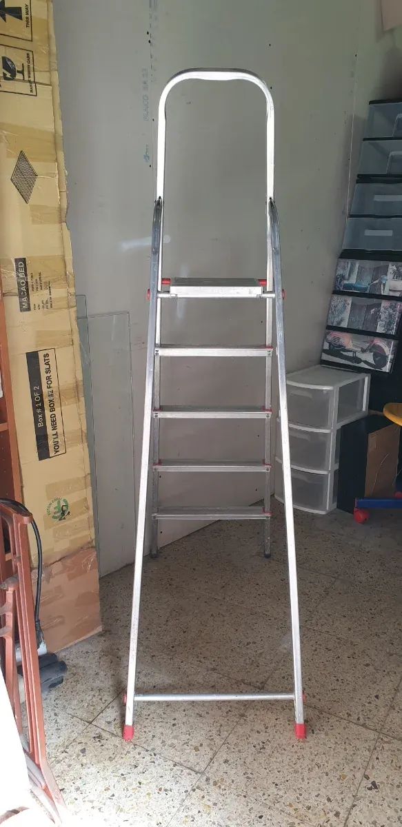 ESCALERA CON TRANSPORTE INCLUIDO