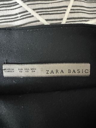 Falda lápiz negra elegante