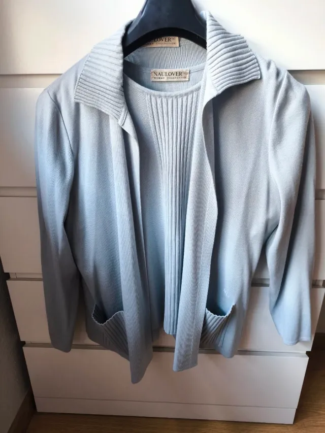 Conjunto NAULOVER 2 piezas azul claro .Talla 50