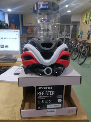 Casco Giro Register Adulto