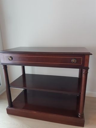 Mesa auxiliar estilo inglés