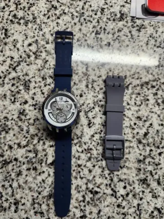 Reloj Swatch Cronógrafo Azul y Plateado