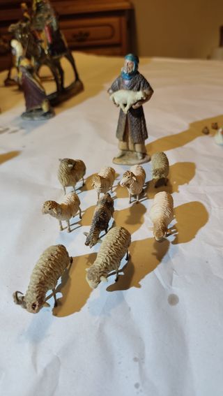 Nacimiento antiguo figuras belén