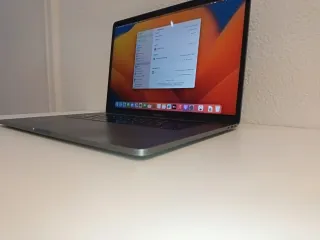 MacBook Pro 15 Touch Bar 2018