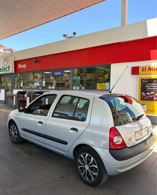 Renault Clio  2003