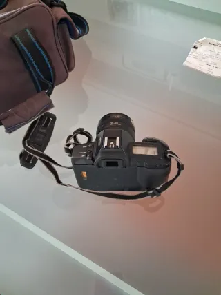 Cámara Canon EOS 650 + Objetivo 35-70mm