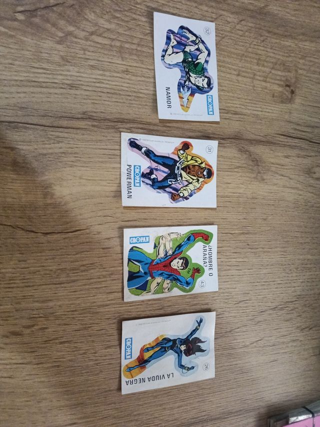 4 Cromos Marvel Cropan