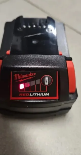 Batería Milwaukee M18B5 5.0 Ah