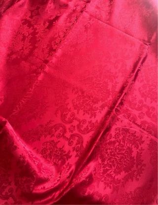 Tessuto  rosso damascato