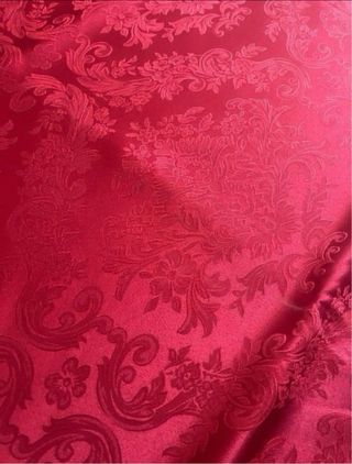 Tessuto  rosso damascato