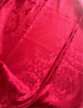 Tessuto  rosso damascato