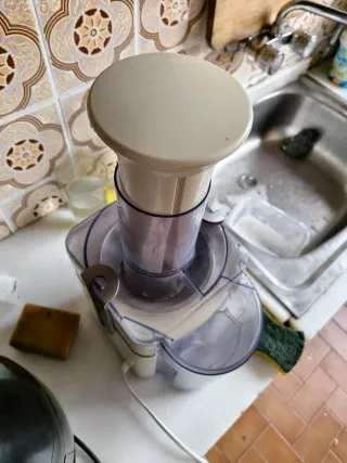 Spremiagrumi Jata bianco e trasparente