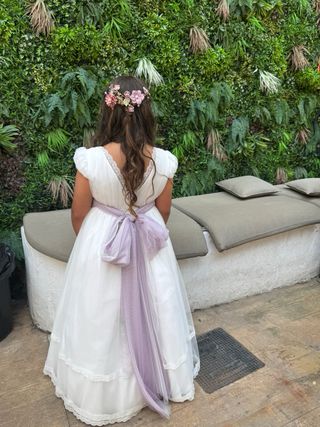 Vestido de Primera Comunión Blanco y Lila
talla 12