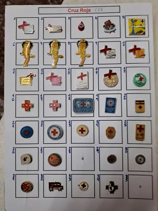 Lote de Pins Cruz Roja