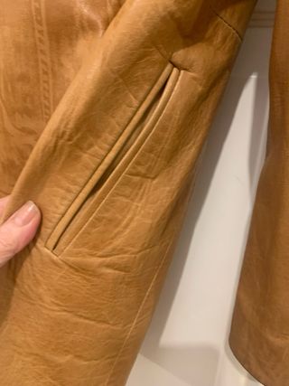 Chaqueta de cuero marrón