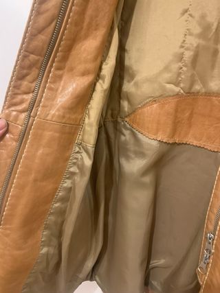 Chaqueta de cuero marrón