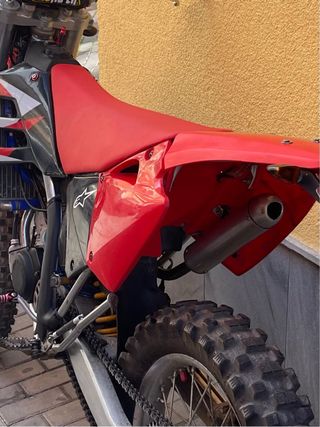 Asiento Gasgas MC/EC Rojo Original