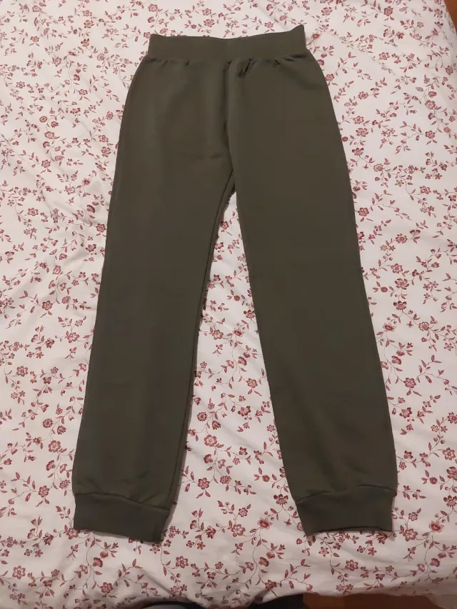 Pantalón chándal Benetton 12 años sin estrenar