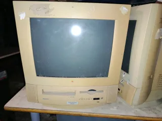 Apple Power Macintosh 5500/225 Beige