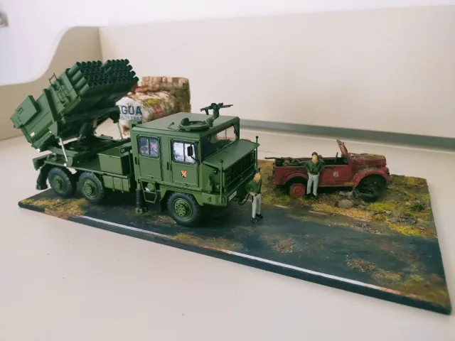 Pegaso 3055 Teruel Militar  Lanzacohetes 1/43