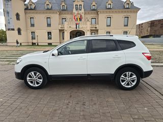 Nissan Qashqai+2 2011