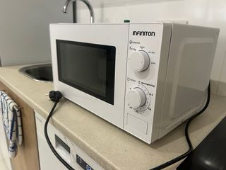 Microondas Infiniton Blanco