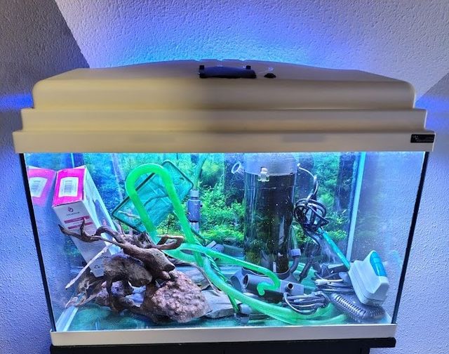 Acuario 60L  (sin mueble).COMPLETO