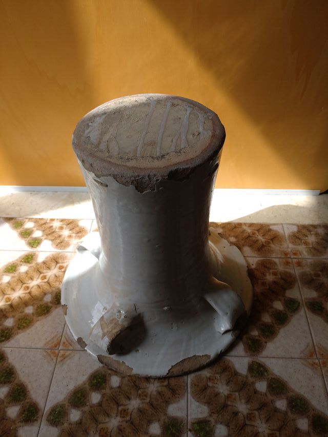 Antico vaso da notte in terracotta smaltata