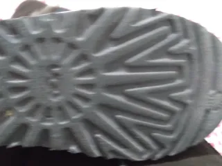 Botas de invierno marrones con botones