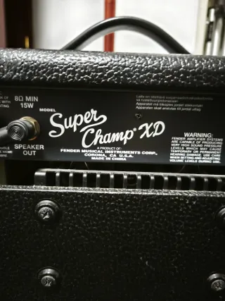 Amplificador Fender Super Champ XD
