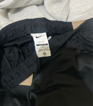 Pantalón Nike Slim Fit Negro