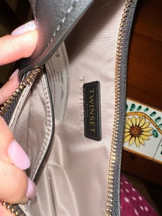 Borsa Twinset nera con fiori multicolore