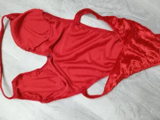 Conjunto de Lenceria terciopelo rojo.