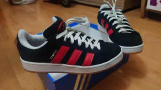 Adidas Campus Negras y Rojas