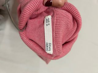 Jersey fino cuello alto rosa