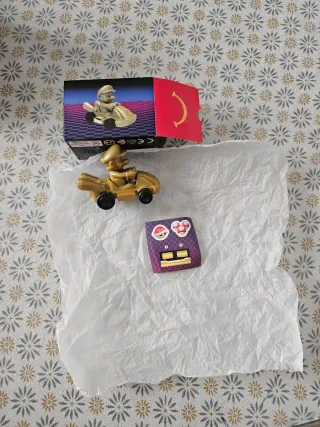 Figura Mario Kart Dorada Nintendo