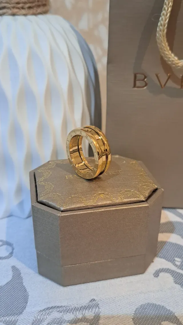 Anillo estilo Bvlgari Dorado