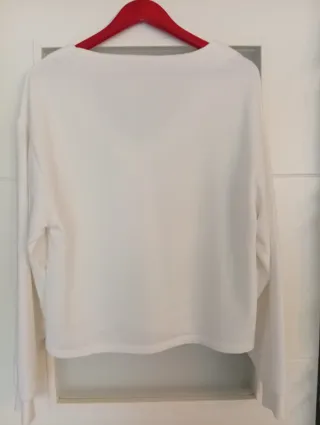 Jersey blanco manga larga cuello pico