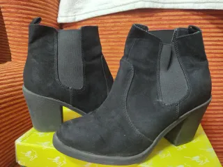Botines negros tacón talla 36