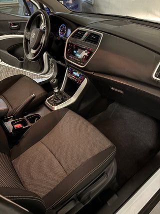 Suzuki S-Cross 1.6 DDiS GLE 120 c.v