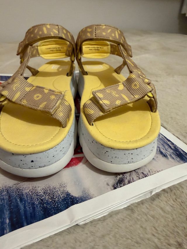 Sandálias Camper Oruga Up Tamanho 42 amarelas