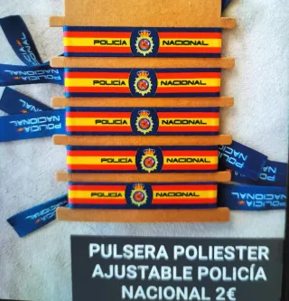 COLECCIÓN DE 60 Insignias Policía Nacional