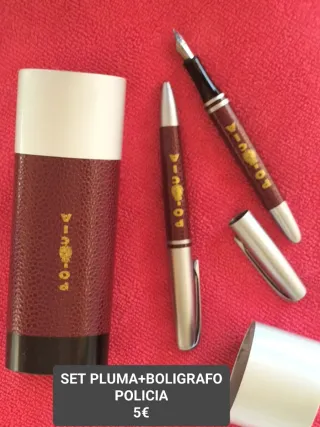 COLECCIÓN DE 60 Insignias Policía Nacional